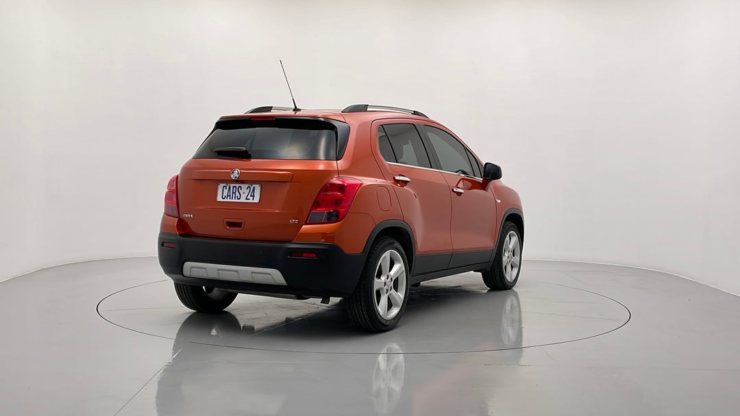 Right Back Diagonal (45- Degree) View