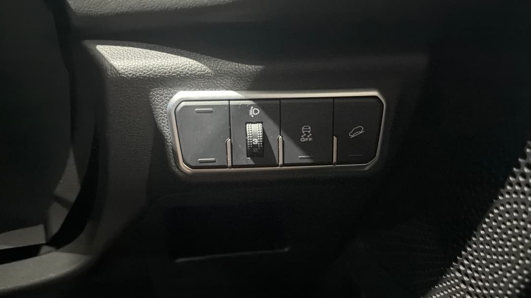 2022 GWM Haval H6 Lux, Automatic, 39044 km, Utility Switches/Buttons