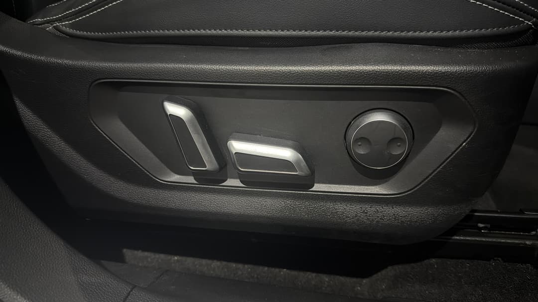 2022 GWM Haval H6 Lux, Automatic, 39044 km, Drivers Side Adjustment Panel