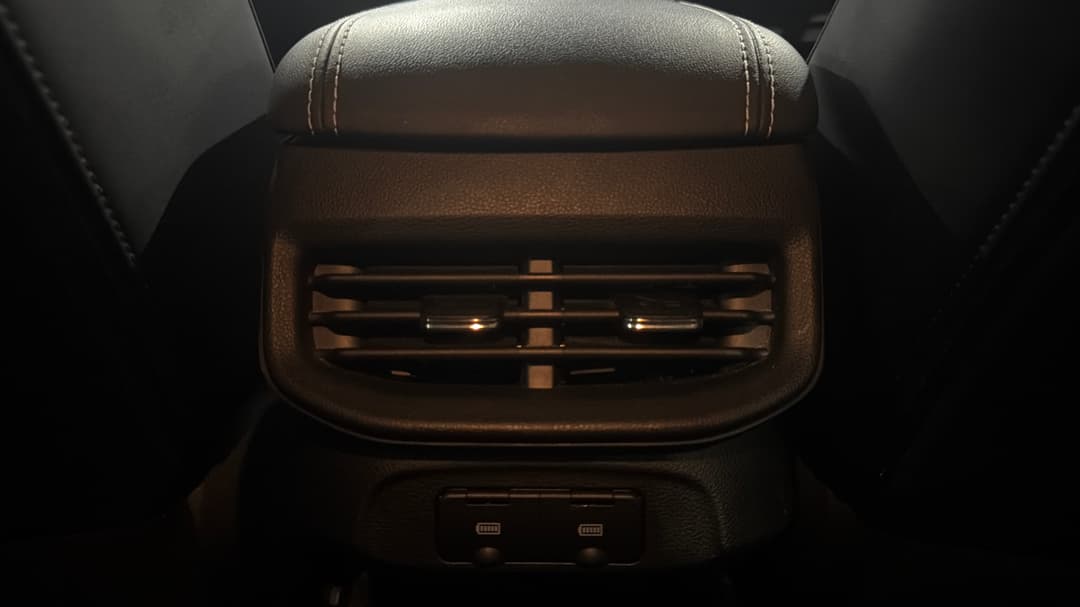 2022 GWM Haval H6 Lux, Automatic, 39044 km, Rear A/C Vent