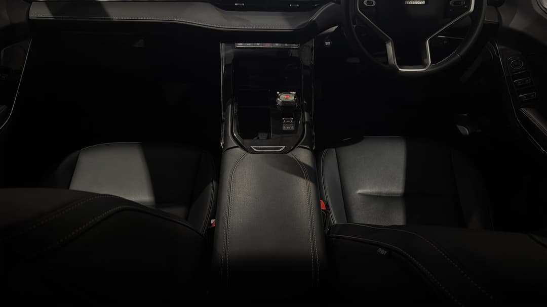 2022 GWM Haval H6 Lux, Automatic, 39044 km, Center Console