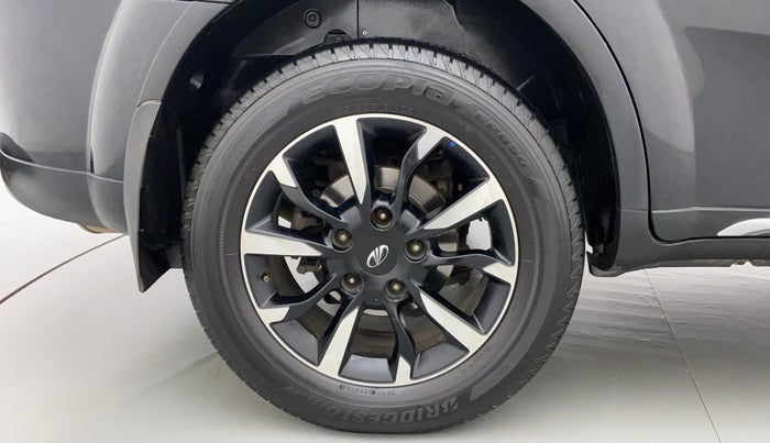 2018 Mahindra XUV500 W11 (O) AT, Diesel, Automatic, 79,285 km, Right Rear Wheel