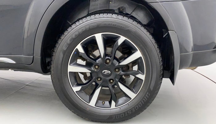 2018 Mahindra XUV500 W11 (O) AT, Diesel, Automatic, 79,285 km, Left Rear Wheel