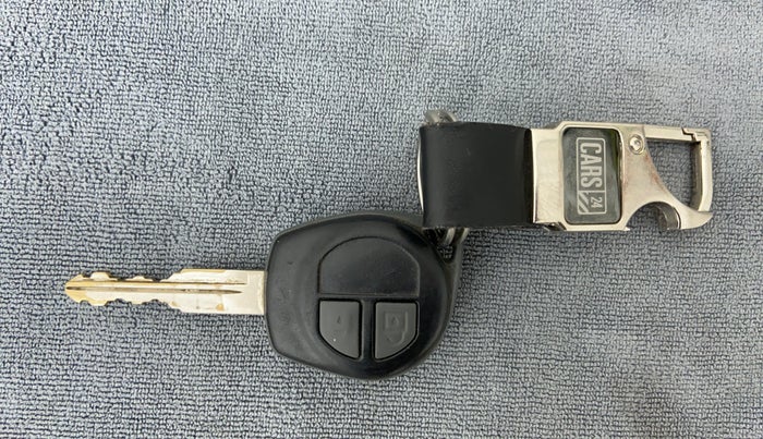 2015 Maruti Swift VDI ABS, Diesel, Manual, 86,651 km, Key Close Up