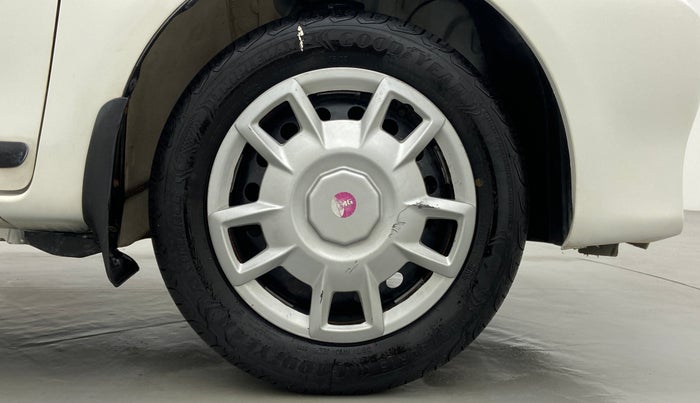 2015 Toyota Etios VD 1.4, Diesel, Manual, 65,122 km, Right Front Wheel