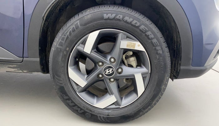 2020 Hyundai VENUE SX 1.5 CRDI, Diesel, Manual, 27,342 km, Right Front Wheel