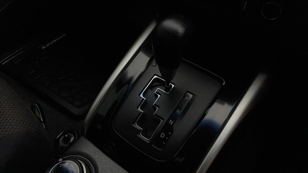 2018 Mitsubishi Triton Gls (4x4), Automatic, 88519 km, Gear Lever 