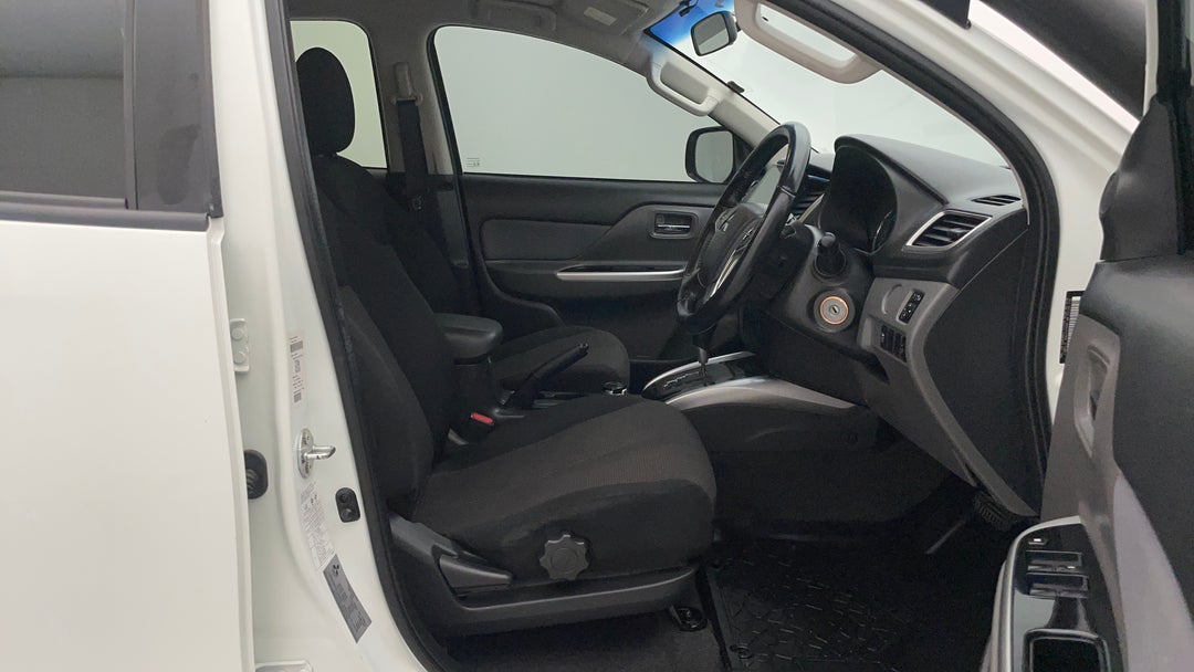 2018 Mitsubishi Triton Gls (4x4), Automatic, 88519 km, Right Side Front Door Cabin View