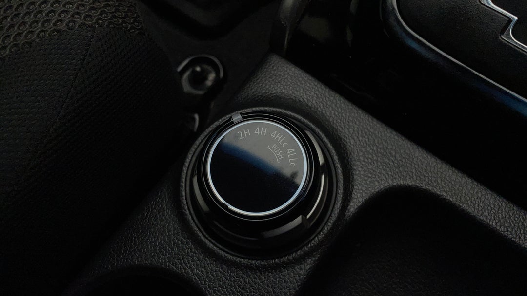 2018 Mitsubishi Triton Gls (4x4), Automatic, 88519 km, Utility Switches/Buttons