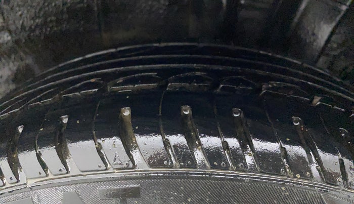 2015 Hyundai Xcent S (O) 1.2, Petrol, Manual, 96,186 km, Left Rear Tyre Tread
