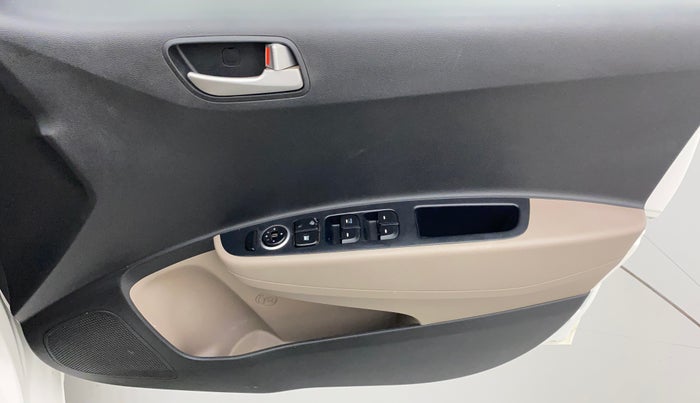 2015 Hyundai Xcent S (O) 1.2, Petrol, Manual, 96,186 km, Driver Side Door Panels Control