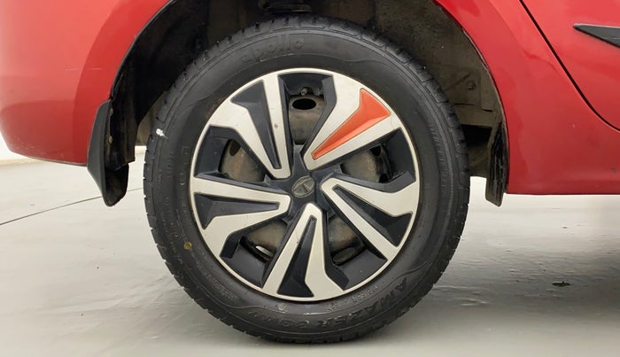 2018 Tata Tigor Buzz PETROL, Petrol, Manual, 28,410 km, Right Rear Wheel