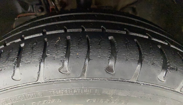 2018 Tata Tigor Buzz PETROL, Petrol, Manual, 28,410 km, Left Front Tyre Tread