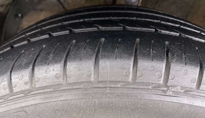 2019 Maruti Baleno ZETA 1.2 K12, Petrol, Manual, 97,745 km, Left Front Tyre Tread