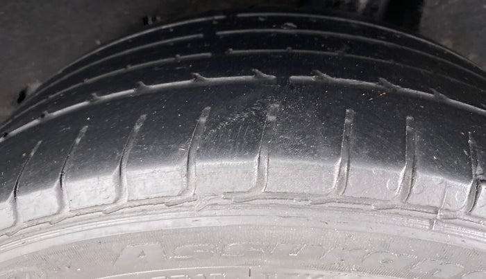 2019 Maruti Baleno ZETA 1.2 K12, Petrol, Manual, 97,745 km, Left Rear Tyre Tread