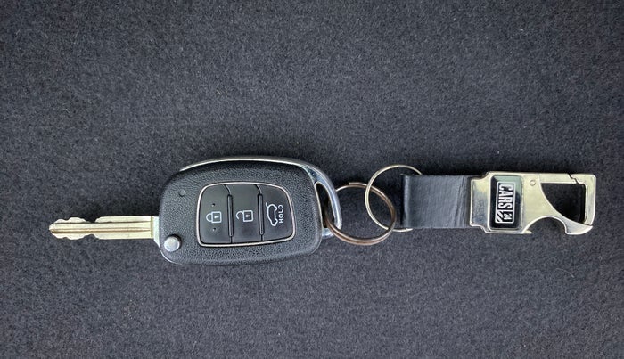2018 Hyundai Elite i20 SPORTZ 1.2, Petrol, Manual, 25,638 km, Key Close Up
