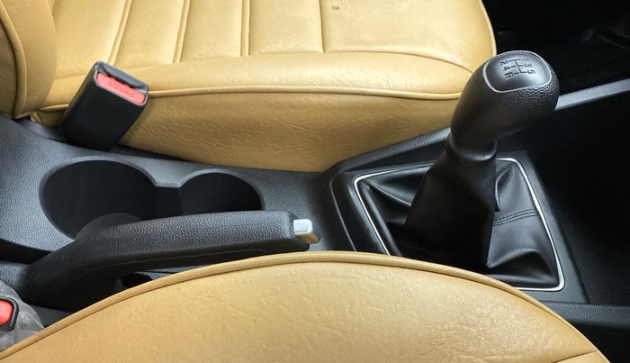 2018 Hyundai Elite i20 SPORTZ 1.2, Petrol, Manual, 25,638 km, Gear Lever
