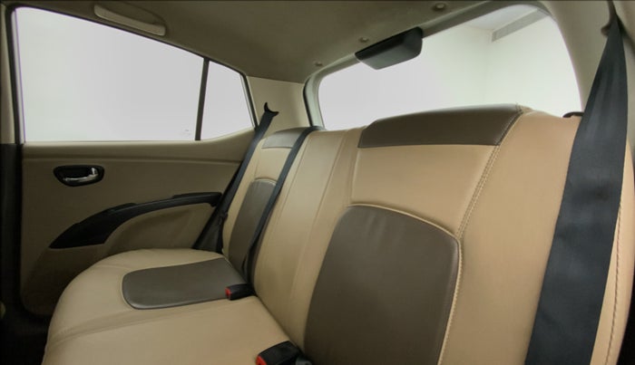 2013 Hyundai i10 MAGNA 1.2 KAPPA2, Petrol, Manual, 63,188 km, Right Side Rear Door Cabin