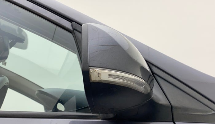 2016 Hyundai Grand i10 ASTA (O) 1.2 KAPPA VTVT, Petrol, Manual, 30,277 km, Right rear-view mirror - Indicator light has minor damage