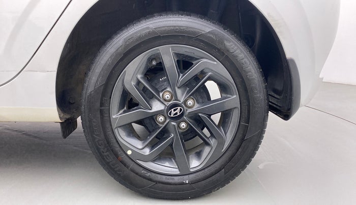 2020 Hyundai GRAND I10 NIOS SPORTZ 1.2 AT, Petrol, Automatic, 24,979 km, Left Rear Wheel
