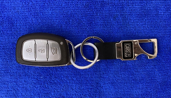 2019 Hyundai Elite i20 ASTA 1.2 (O), Petrol, Manual, 12,605 km, Key Close Up