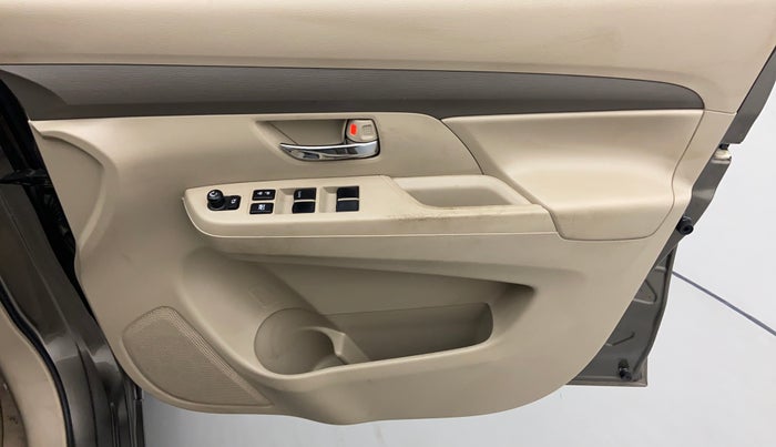 2019 Maruti Ertiga VDI, Diesel, Manual, 31,584 km, Driver Side Door Panel Controls