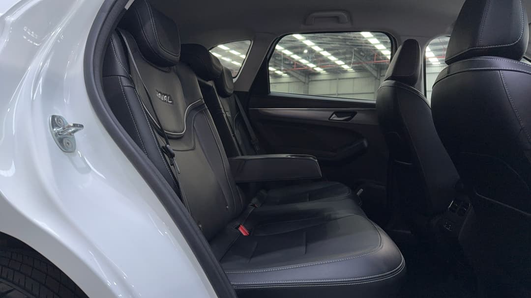 2023 GWM Haval Jolion Lux Hybrid, Automatic, 55652 km, Right Side Rear Door Cabin View