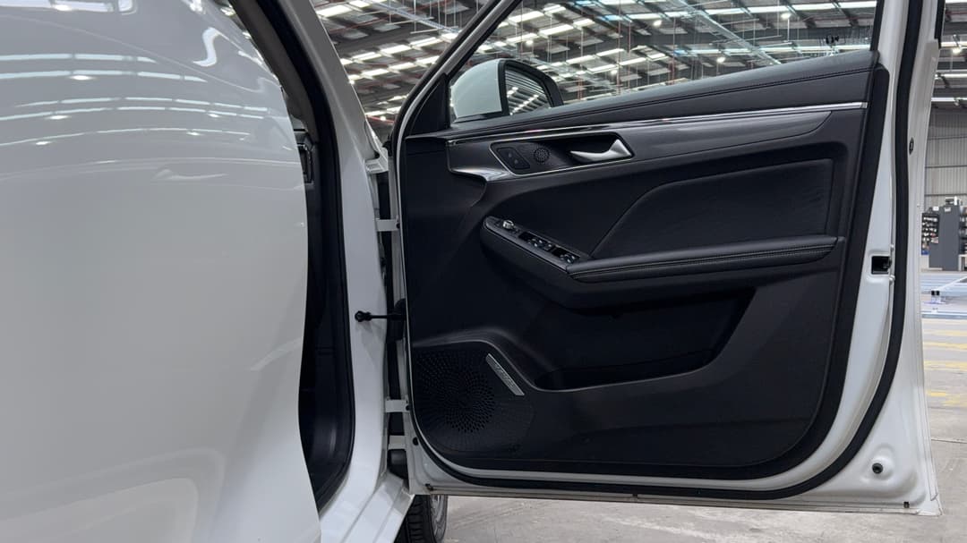 2023 GWM Haval Jolion Lux Hybrid, Automatic, 55652 km, Speaker View