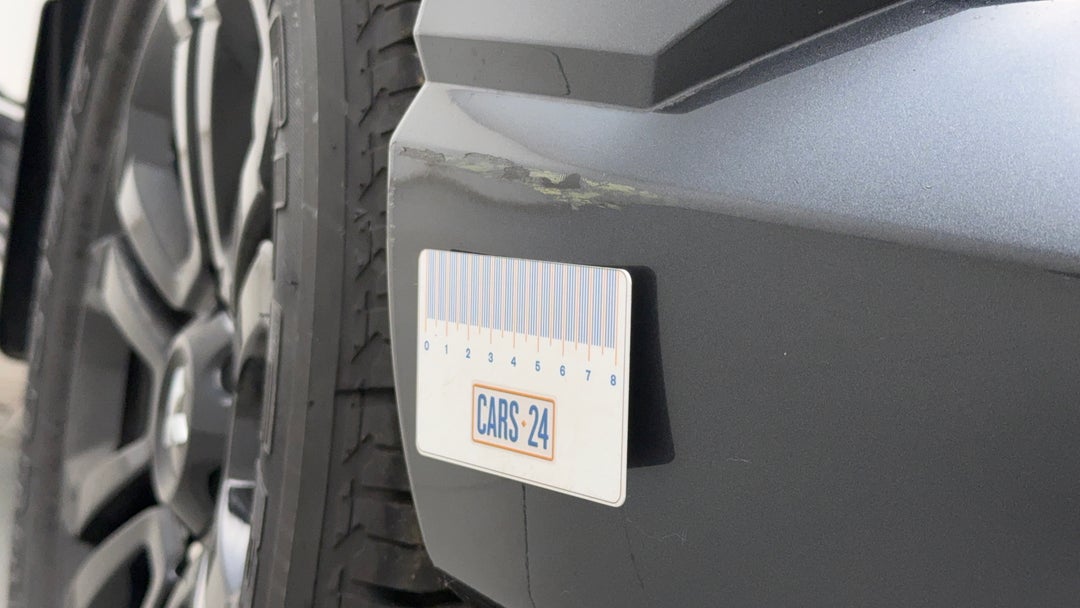 Bumper Front Scratch