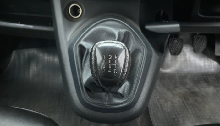 2018 Datsun Go Plus T, Petrol, Manual, 38,655 km, Gear Lever