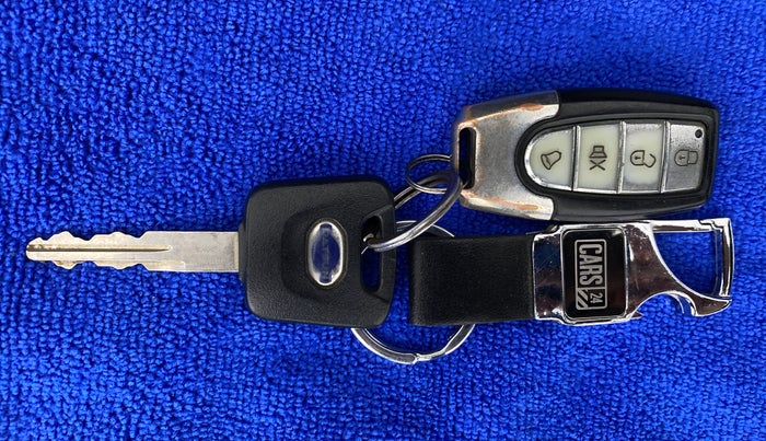 2018 Datsun Go Plus T, Petrol, Manual, 38,655 km, Key Close Up