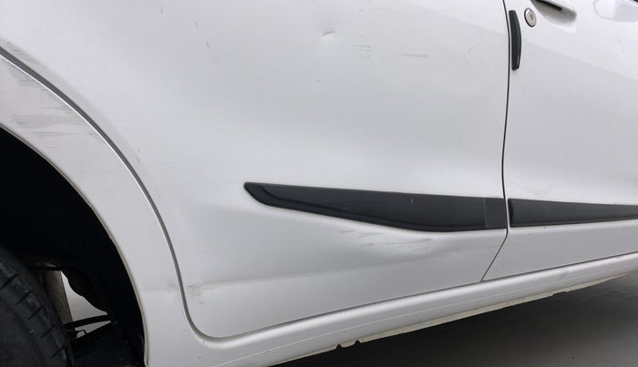 2018 Datsun Go Plus T, Petrol, Manual, 38,655 km, Right rear door - Minor scratches