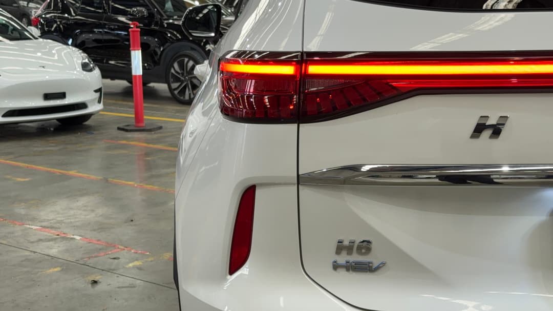 2022 GWM Haval H6 Lux Hybrid, Automatic, 58992 km, Badge (Boot Left Side)