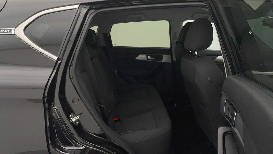 2020 Haval H2 Premium 2WD, Automatic, 20342 km, Right Side Rear Door Cabin View