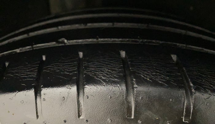 2018 Maruti Baleno ALPHA DIESEL 1.3, Diesel, Manual, 52,507 km, Right Rear Tyre Tread
