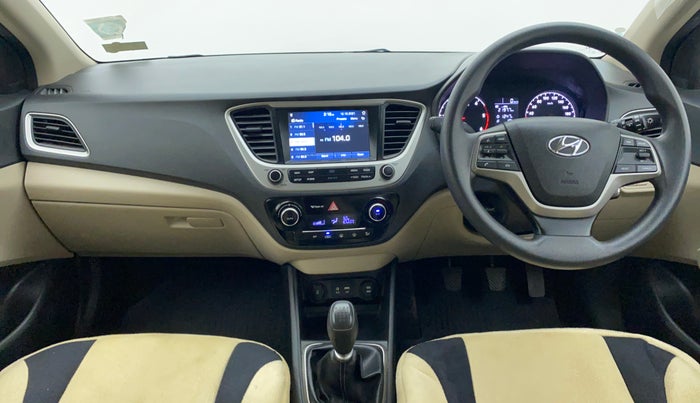 2018 Hyundai Verna 1.6 CRDI SX, Diesel, Manual, 13,788 km, Dashboard View