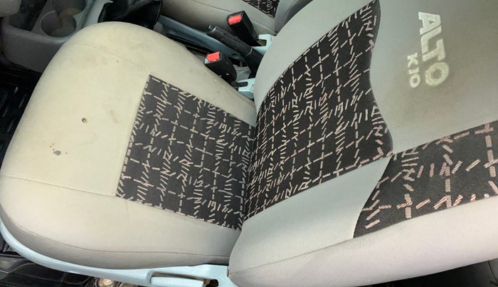 2014 Maruti Alto K10 VXI, Petrol, Manual, 61,787 km, Front left seat (passenger seat) - Cover slightly stained