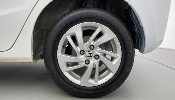 2016 Honda Jazz 1.2 V AT, Petrol, Automatic, 36,725 km, Left Rear Wheel