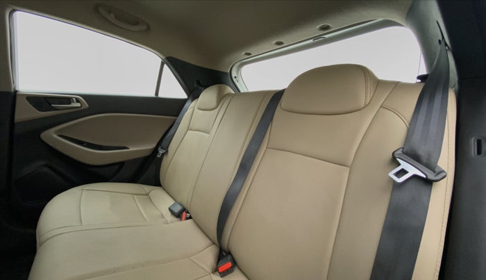 2017 Hyundai Elite i20 SPORTZ 1.2, Petrol, Manual, 29,459 km, Right Side Rear Door Cabin