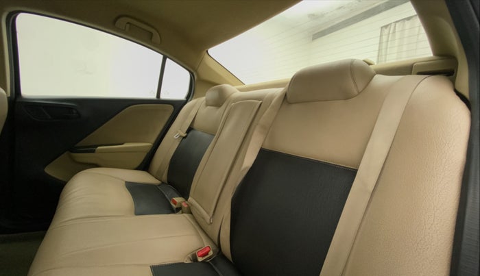 2014 Honda City 1.5L I-VTEC SV, Petrol, Manual, 95,399 km, Right Side Rear Door Cabin