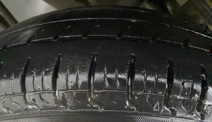 2016 Maruti Alto 800 VXI, Petrol, Manual, 34,370 km, Right Rear Tyre Tread