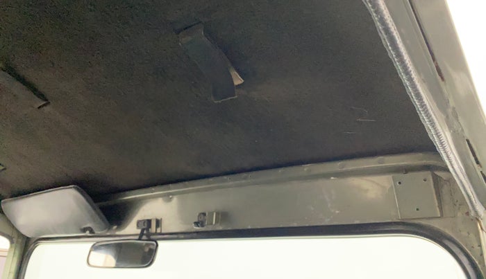 2012 Mahindra Thar CRDE 4X4 AC, Diesel, Manual, 1,03,920 km, Ceiling - Sun visor missing