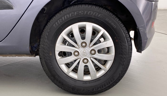 2014 Hyundai i10 SPORTZ 1.1 IRDE2, Petrol, Manual, 50,714 km, Left Rear Wheel