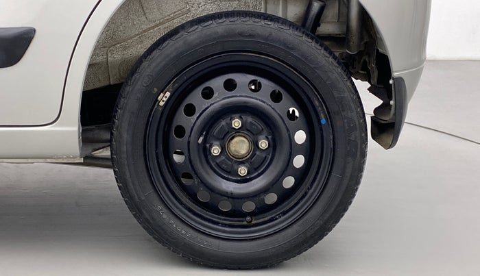 2017 Maruti Wagon R 1.0 VXI OPT, Petrol, Manual, Left Rear Wheel