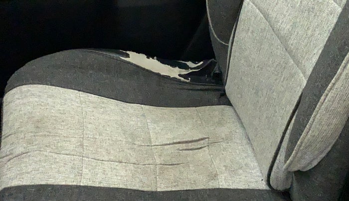 2019 Maruti New Wagon-R LXI CNG (O) 1.0, CNG, Manual, 77,967 km, Driver seat - Cover slightly torn