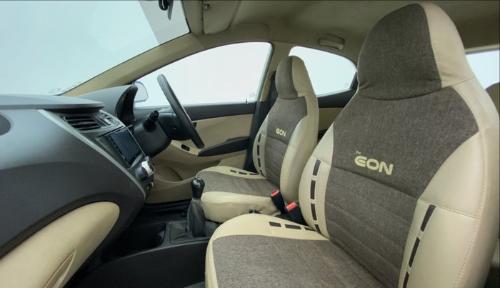 2015 Hyundai Eon ERA PLUS, Petrol, Manual, 33,689 km, Right Side Front Door Cabin