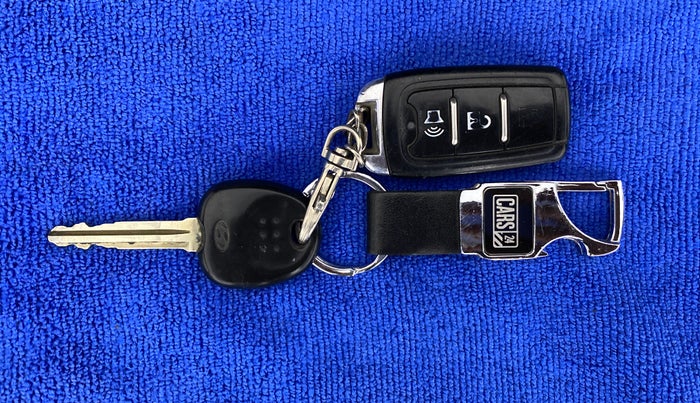 2015 Hyundai Eon ERA PLUS, Petrol, Manual, 33,689 km, Key Close Up