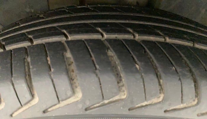 2019 Datsun Redi Go D, Petrol, Manual, 49,573 km, Left Front Tyre Tread