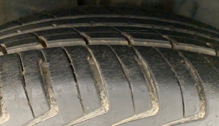 2019 Datsun Redi Go D, Petrol, Manual, 49,573 km, Right Front Tyre Tread