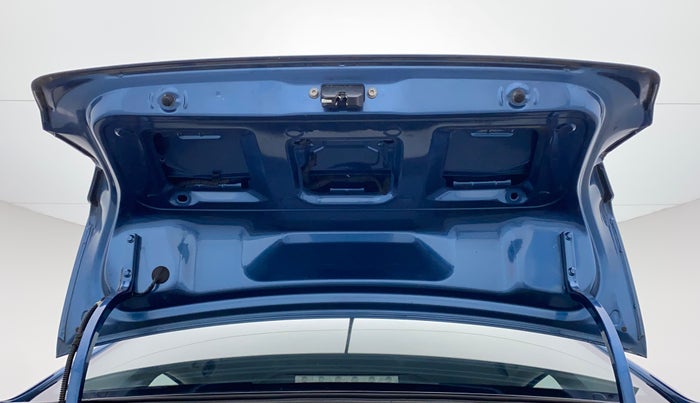 2017 Volkswagen Ameo COMFORTLINE 1.2L, Petrol, Manual, 23,790 km, Boot Door Open